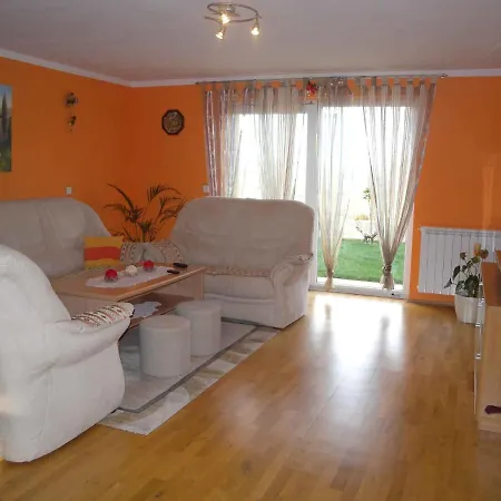 22 Kaštel